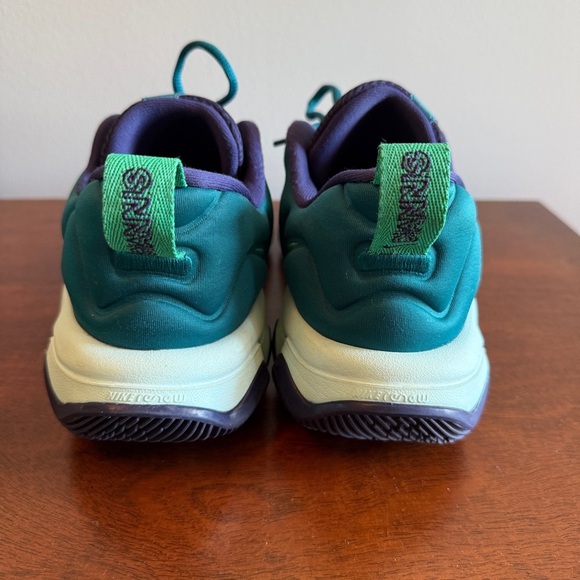 EUC Nike Giannis Immortality Basketball Shoes - Geode Teal - Picture 4 of 6